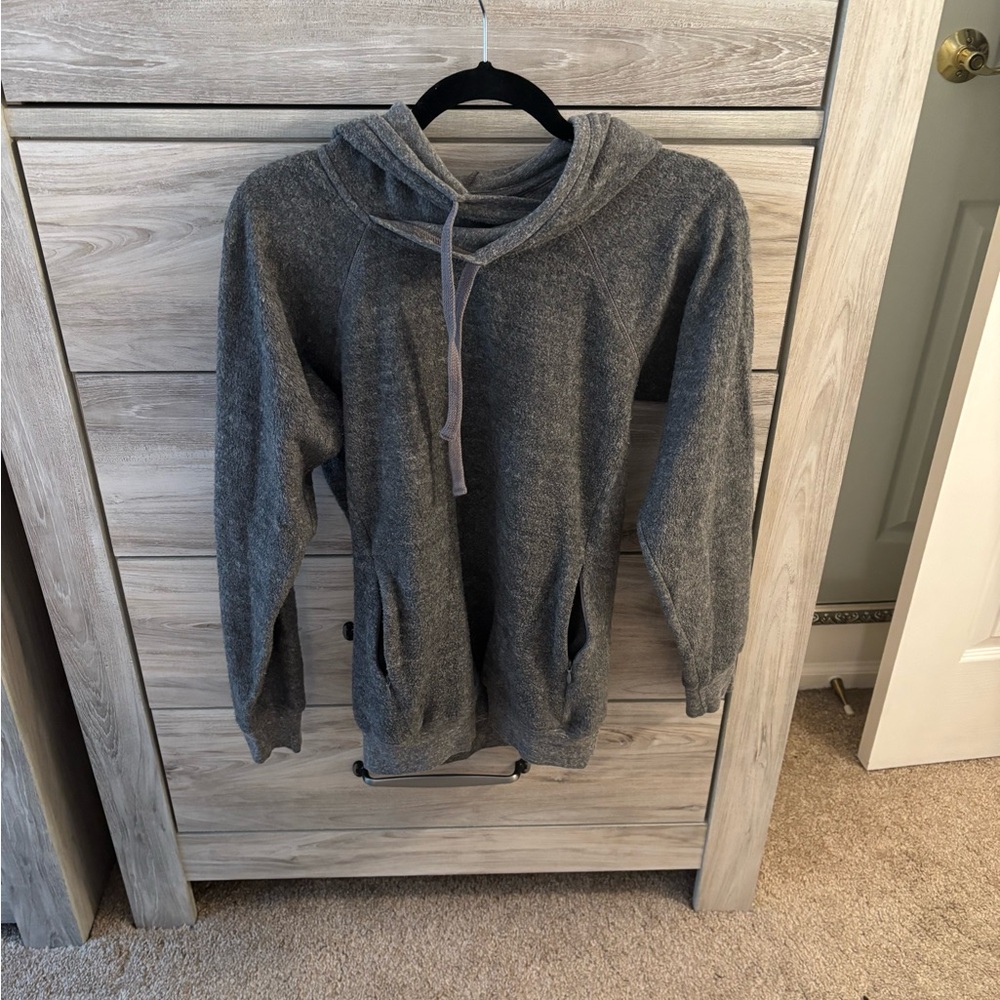 ALO Yoga Heather Gray Women's Hoodie